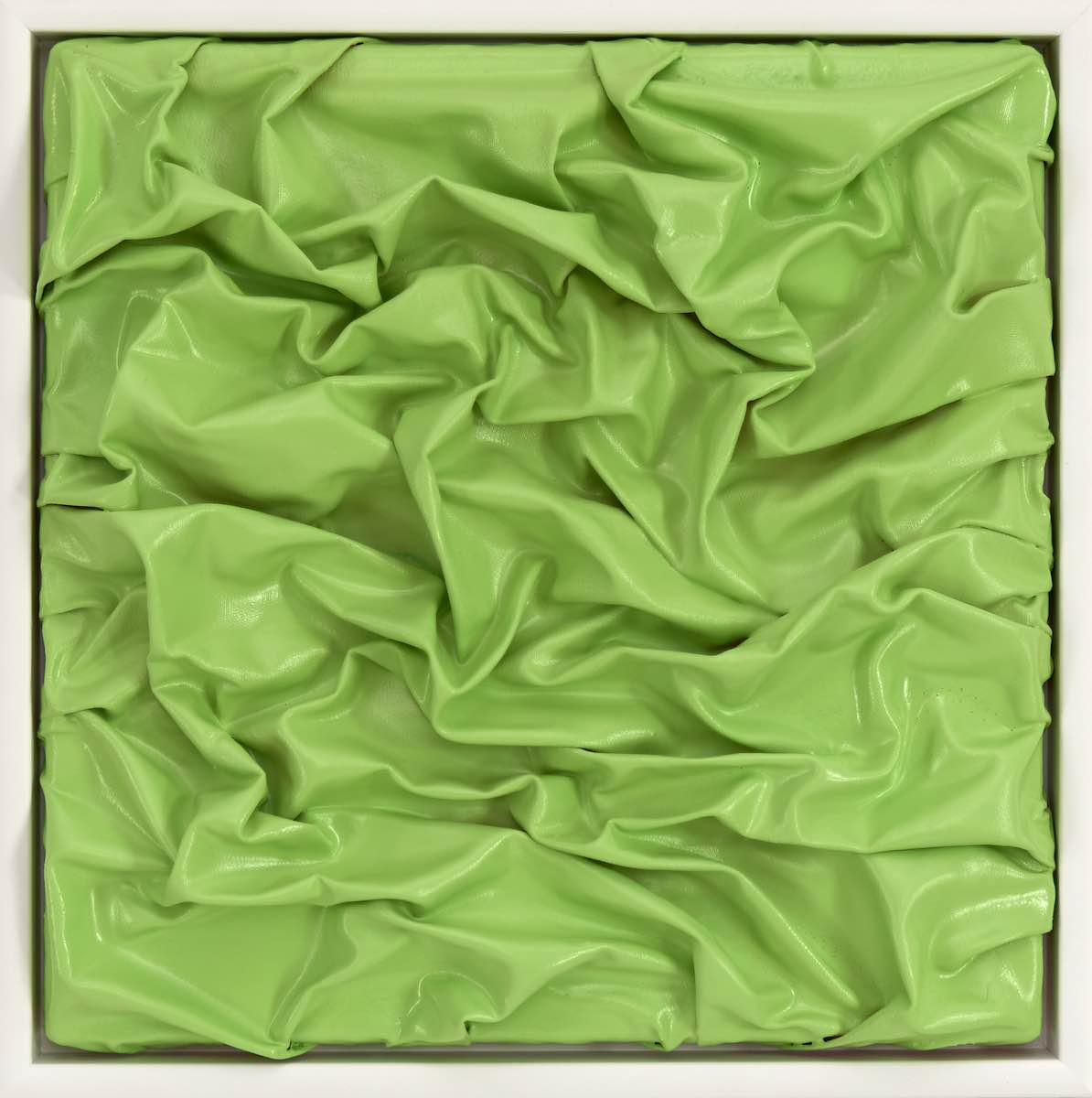 Abstraktes Kunstwerk von Sam Bergwein in grün skulptural
