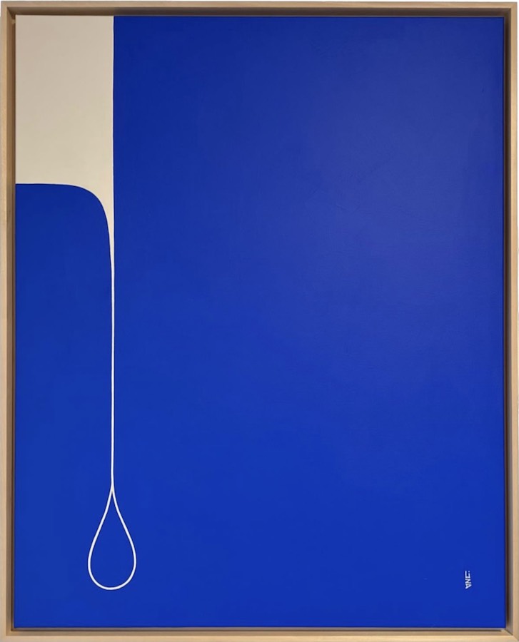 Abstraktes Werk von Lina Danitz in Yves Klein Blau